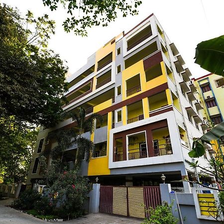 Hotel Oyo 26234 Annapurna Nilayam Vijayawāda Exterior foto