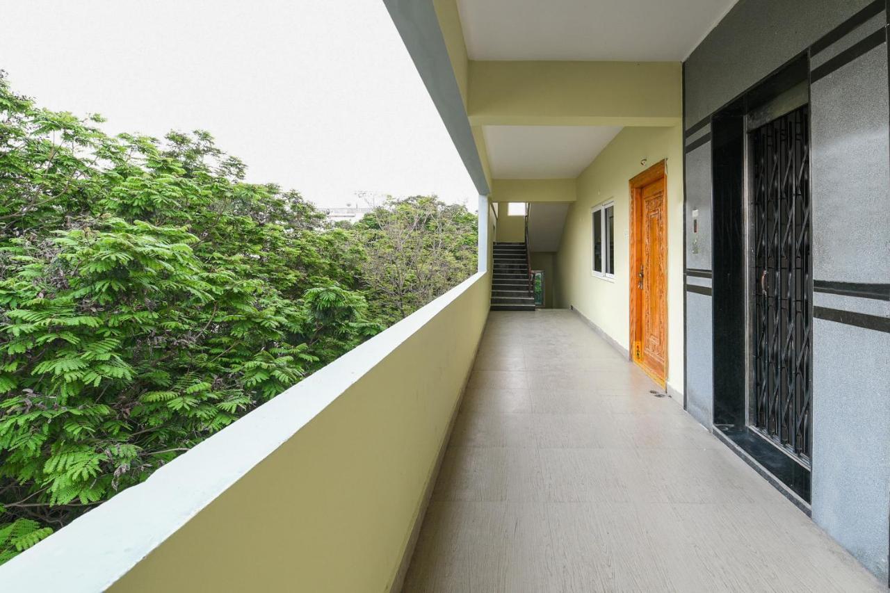 Hotel Oyo 26234 Annapurna Nilayam Vijayawāda Exterior foto